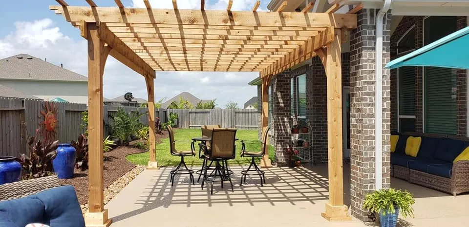 Professional outdoor landscaping in San Antonio, TX by Briones Services