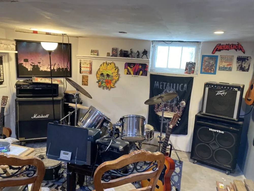 Reliable lawn mowing service in Middletown, NY by Bri’s Artist Creations