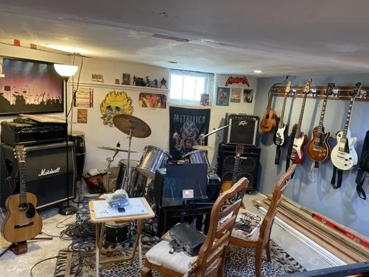 Bri’s Artist Creations Logo