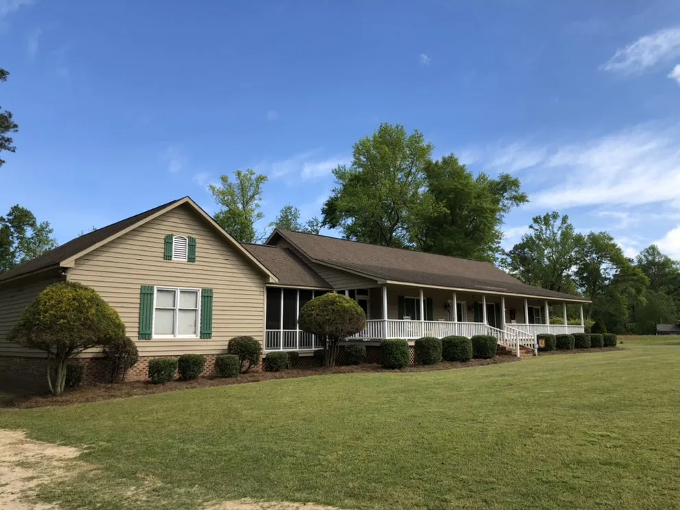 Reliable lawn care service in Bladenboro, NC - Brisson Lawn Care