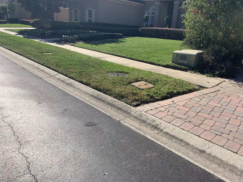 Top-rated yard maintenance experts serving Orlando, FL - Britestone Restoration & Powerwash