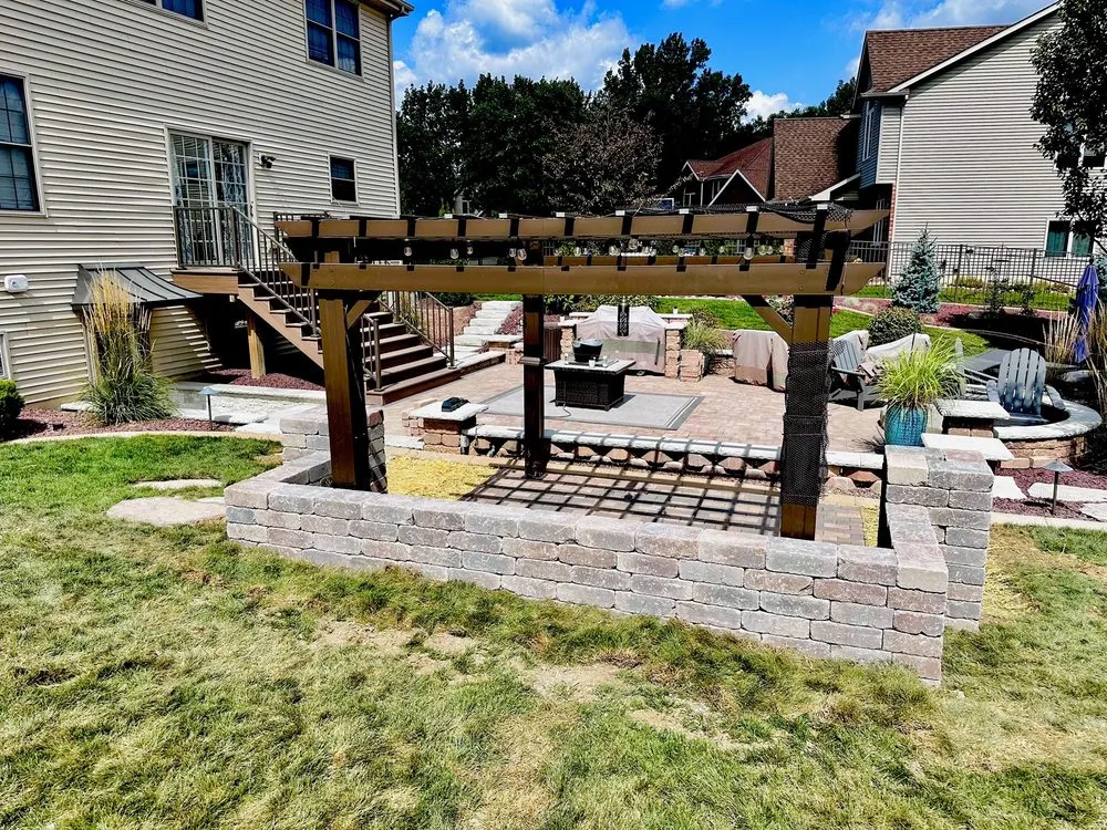 Custom yard maintenance in Merrillville, IN - BriteView