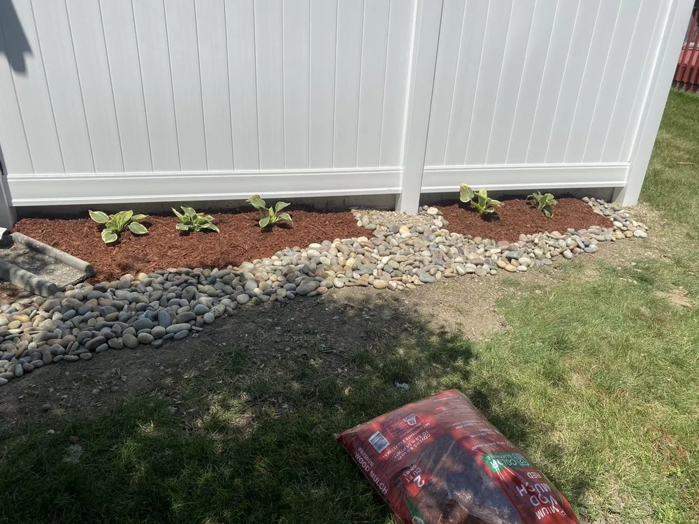 Reliable garden landscaping near you in South Holland, IL by Britt Getz It Done