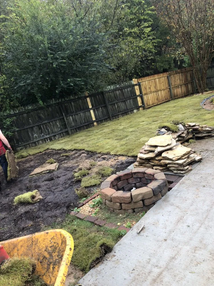 Affordable outdoor landscaping in Decatur, AL by Britt Lawncare & Landscaping