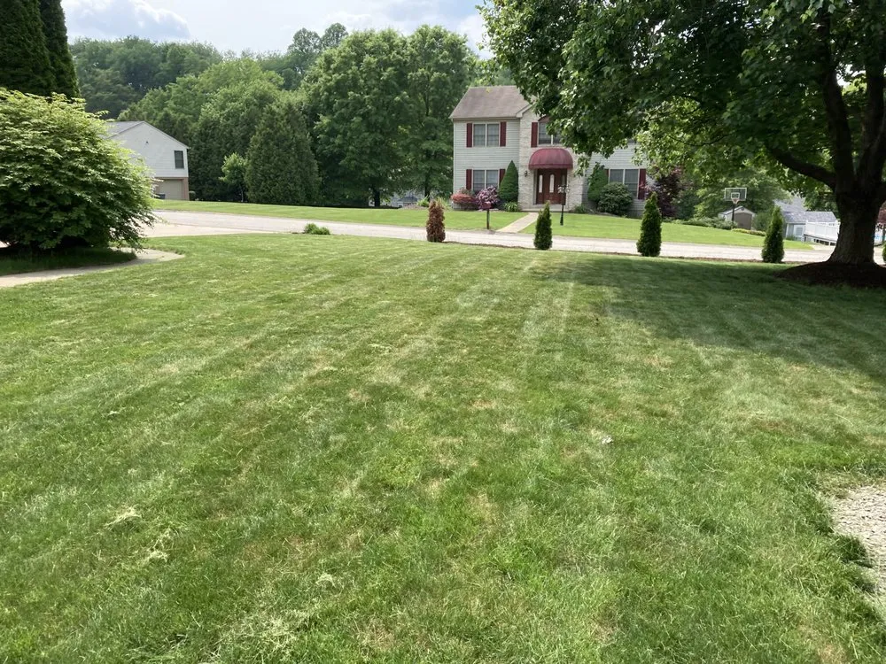 Top-rated lawn mowing service in Jeannette, PA - Bro Scapes