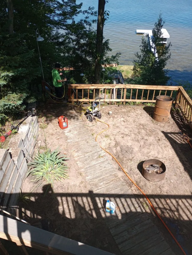 Top-rated yard cleanup service experts serving Ludington, MI - Broad Spectrum Services