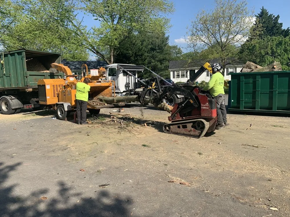 Professional outdoor landscaping experts serving Gaithersburg, MD - Broadleaf Grounds Works