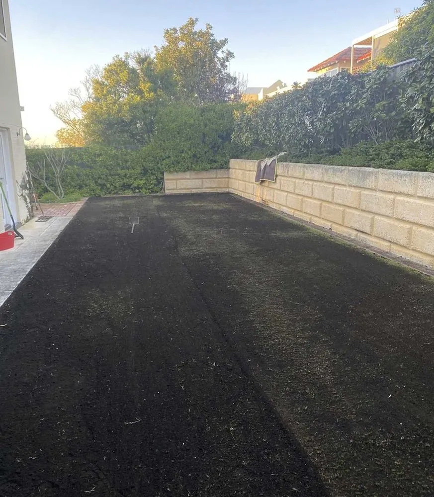 Affordable residential landscaping in Seattle, WA by Broadmoor Lawn Services