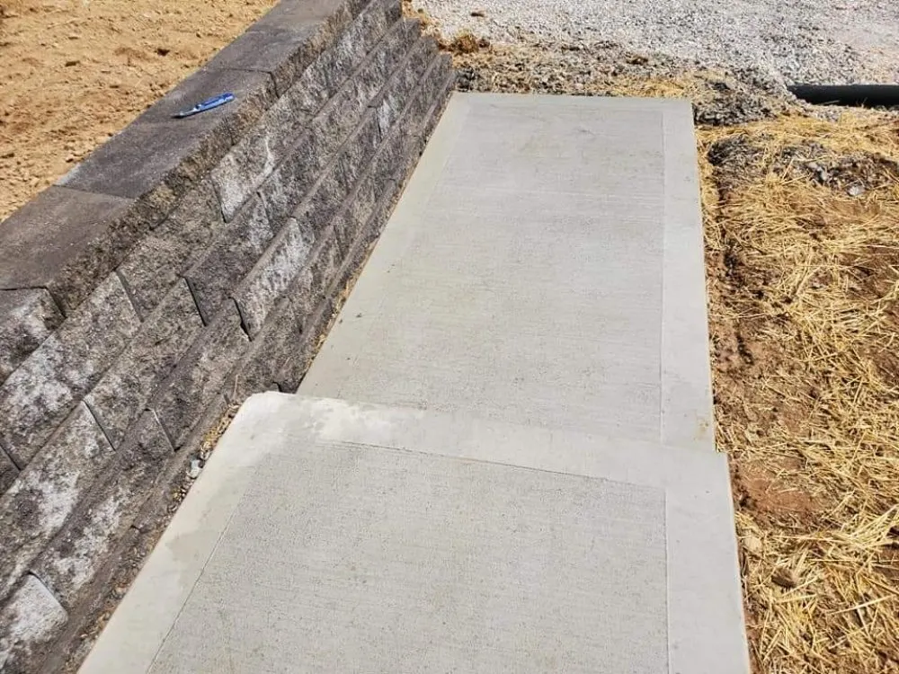 Top-rated outdoor landscaping near you across Dickson, TN - Broadway Enterprises