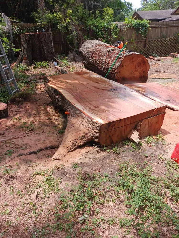 Custom garden landscaping in Keystone Heights, FL by Broadwell