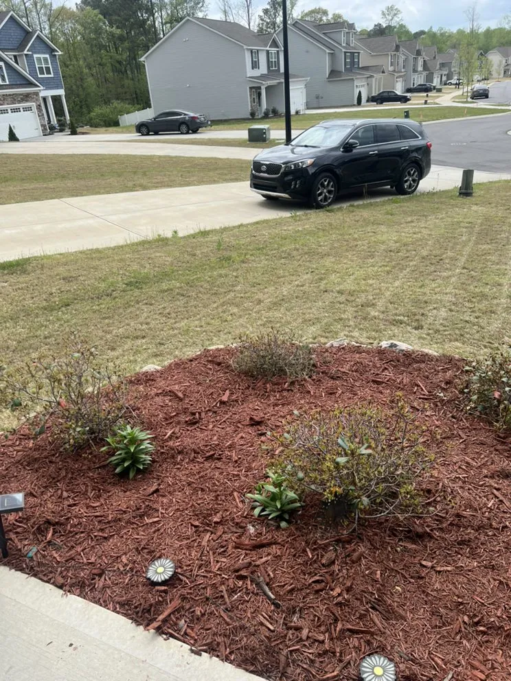 Top-rated lawn care service in Zebulon, NC by Brockington landscaping