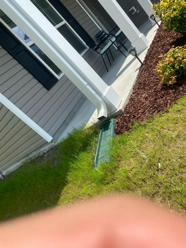 Professional yard maintenance for homes in Zebulon, NC by Brockington landscaping