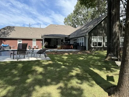 Brock's Lawn and Landscape