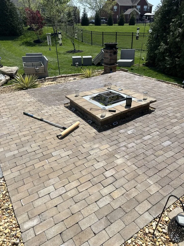 Custom landscape design experts serving Gallatin, TN - Brogan’s Lawncare & Pressure Washing