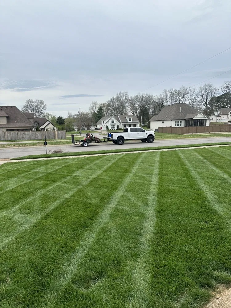 Custom lawn mowing service in Gallatin, TN by Brogan’s Lawncare & Pressure Washing