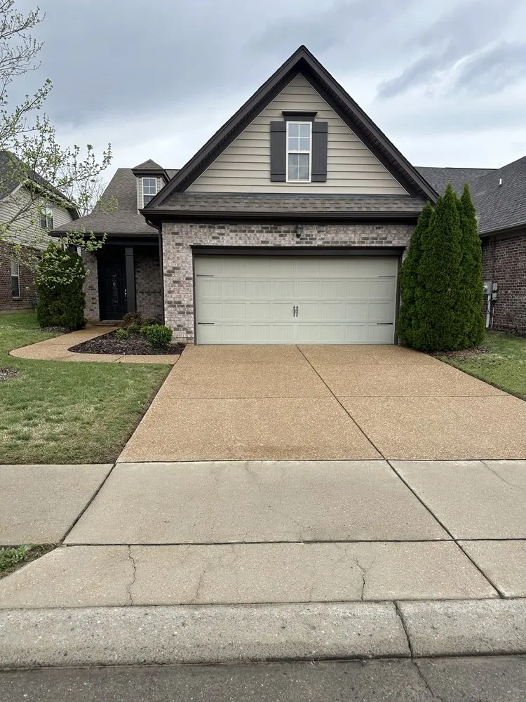 Professional residential landscaping experts serving Gallatin, TN - Brogan’s Lawncare & Pressure Washing