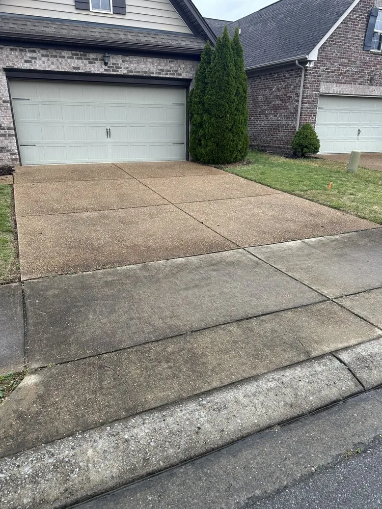 Reliable lawn care service in Gallatin, TN by Brogan’s Lawncare & Pressure Washing