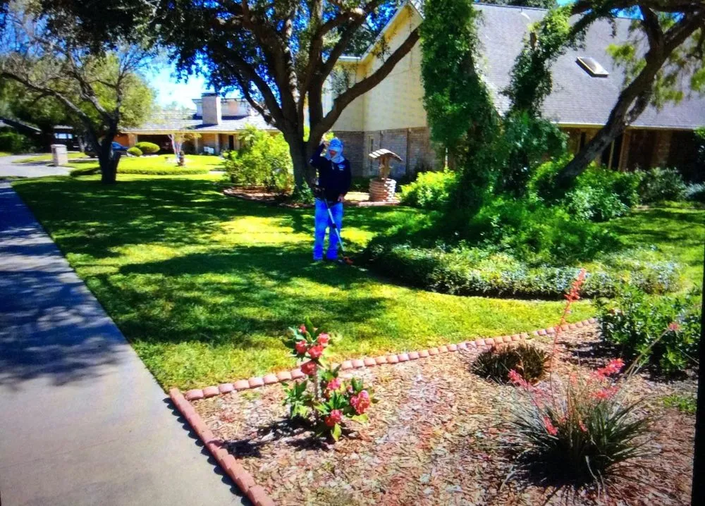 Reliable lawn mowing service in Corpus Christi, TX by Broken Arrow Lawn Care