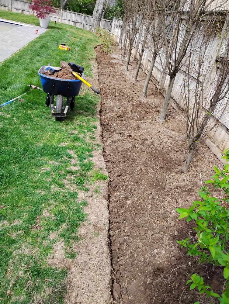 Professional yard maintenance for beautiful yards across Ashland City, TN - Broken by the Cross Landscaping