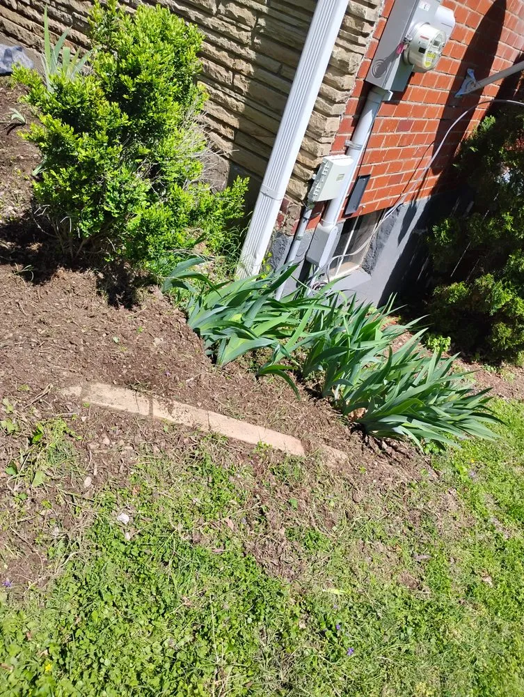 Top-rated landscaping services for residential properties in Ashland City, TN by Broken by the Cross Landscaping