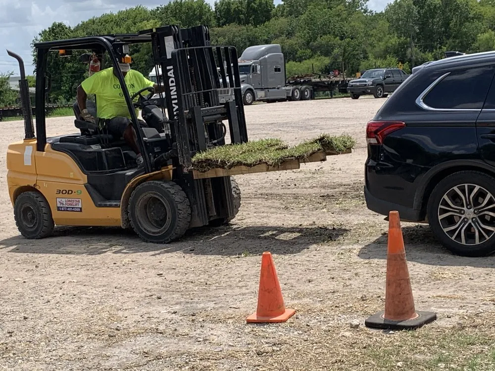 Reliable landscape installation experts serving Houston, TX - Brokers Grass