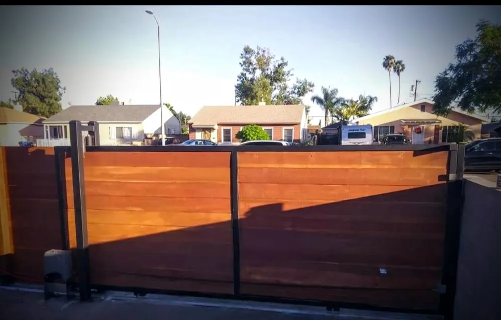 Top-rated landscaping services in Los Angeles, CA - Broncos Landscaping