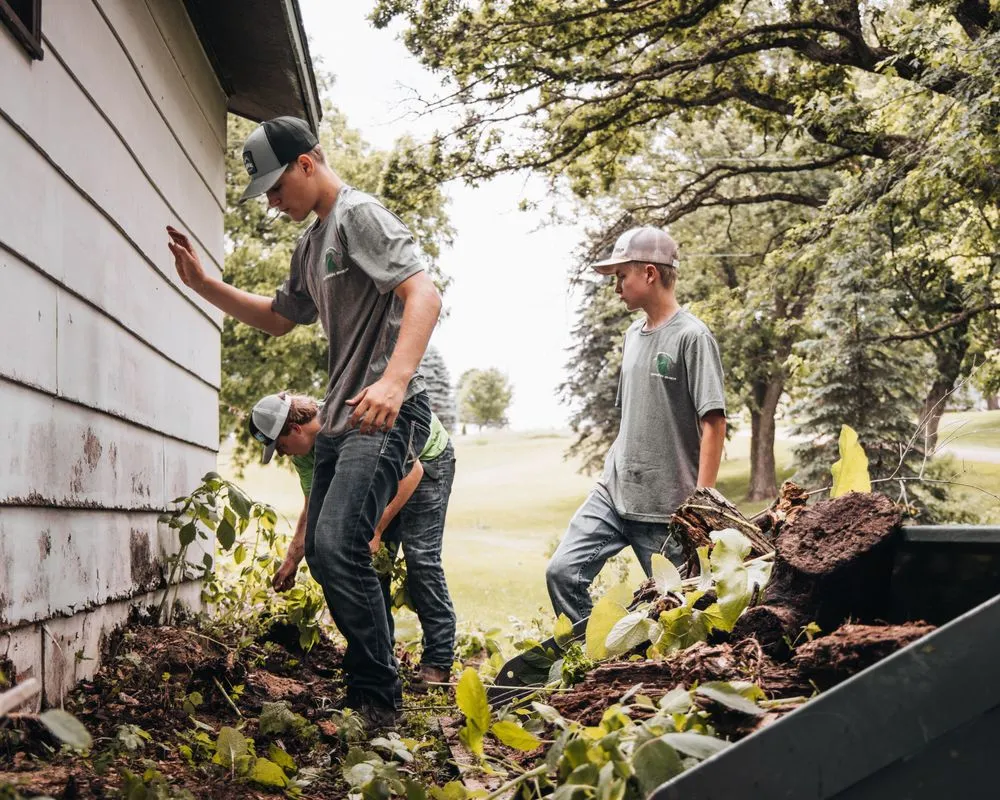Expert garden landscaping experts serving Eyota, MN - Bronson Shea Mowing & Trimming
