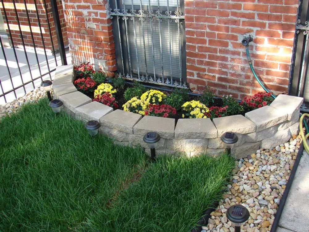 Custom residential landscaping in Chicago, IL by Bronzeville Green Landscaping