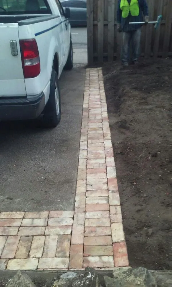 Trusted residential landscaping for homes in Chicago, IL by Bronzeville Green Landscaping