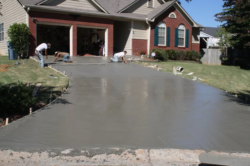 Affordable yard cleanup service in Acworth, GA - Brookes Concrete & Landscape