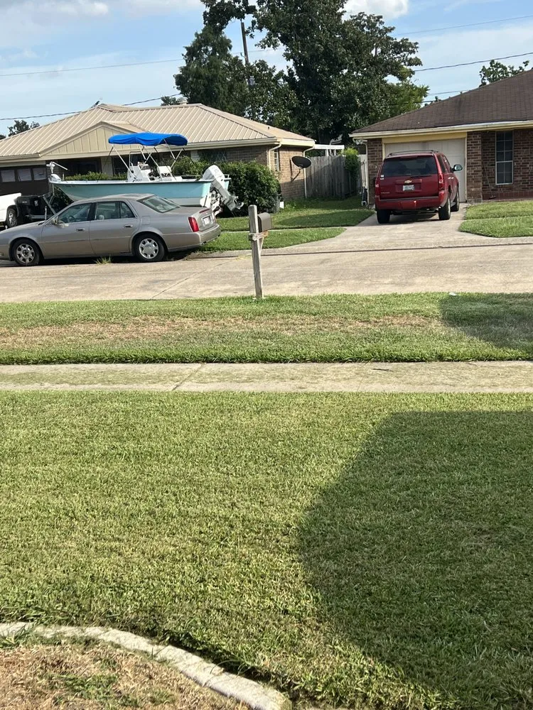 Expert landscaping services in Kenner, LA - Brookfield Services