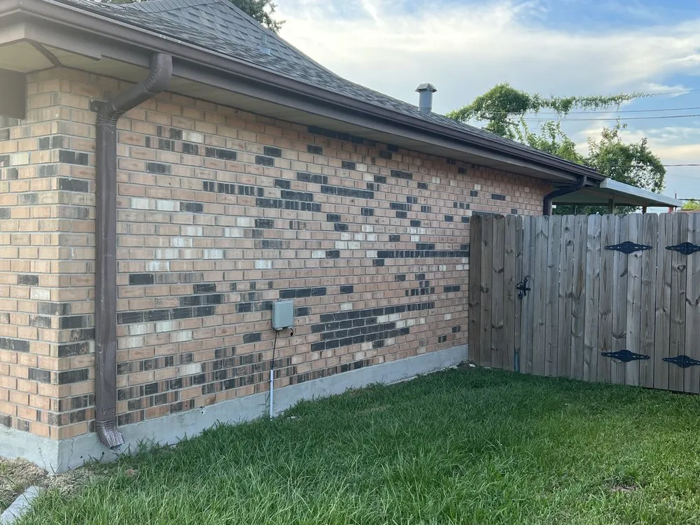 Professional residential landscaping in Kenner, LA by Brookfield Services