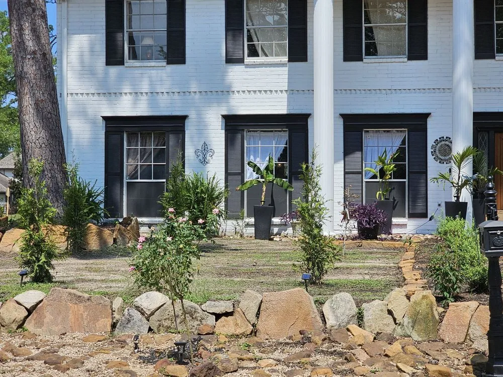 Top-rated garden landscaping experts serving Katy, TX - Brooks Landscaping