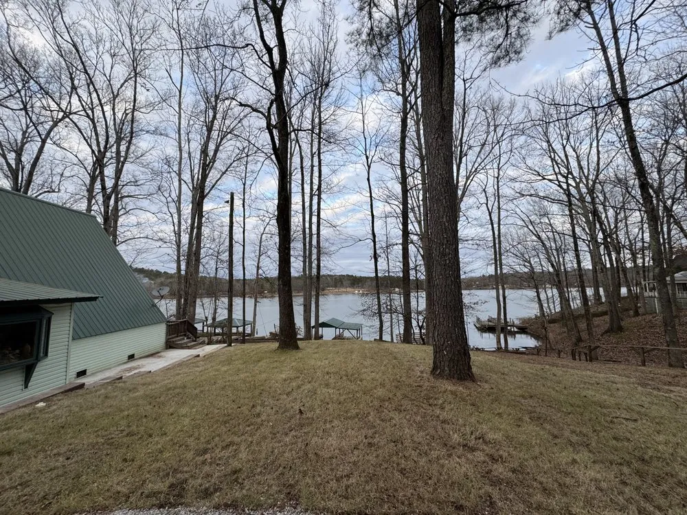 Reliable landscaping services experts serving Corinth, MS - Brooks Lawn & Auto Care