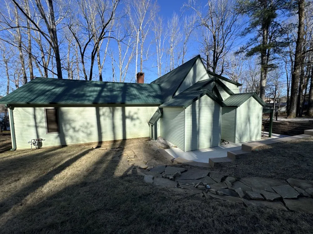 Local landscape design for homes in Corinth, MS by Brooks Lawn & Auto Care