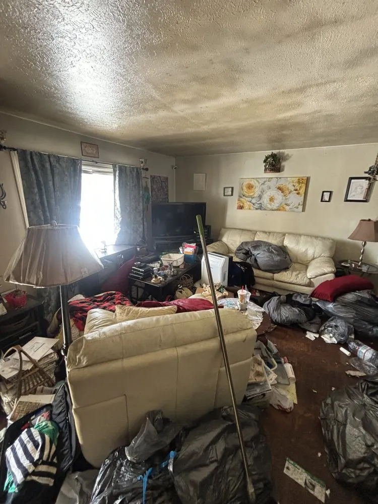 Reliable lawn mowing service near you across Louisville, KY - Brooks Lawn Care Groomers