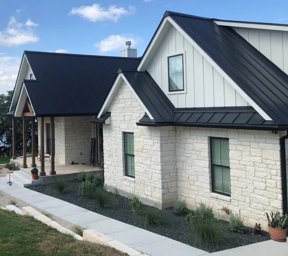 Reliable yard cleanup service for homes in New Braunfels, TX by Brooks Stone Ranch