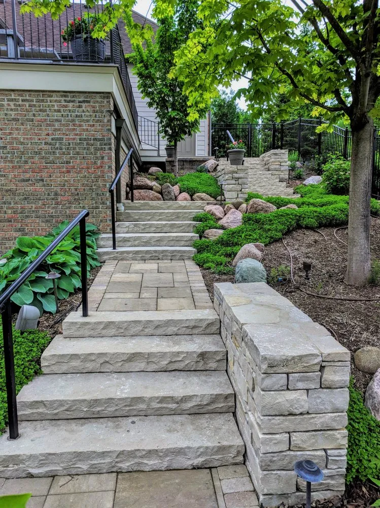 Reliable garden landscaping in Eureka, IL by Brookside Landscapes