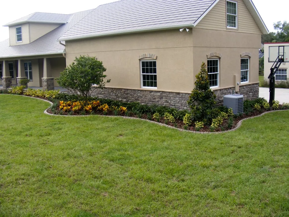 Local garden landscaping experts serving Lithia, FL - Brookside Sod & Landscape