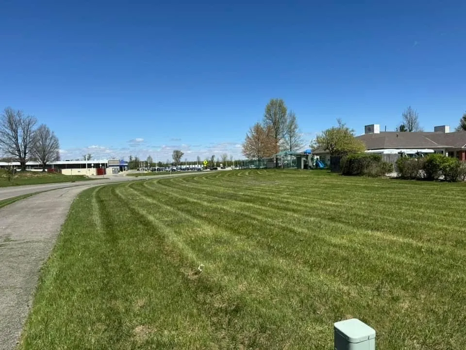 Affordable garden landscaping for homes across Pickerington, OH - Broom & Groom Lawn Care Services