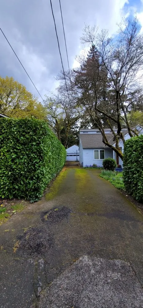 Affordable residential landscaping for residential properties in Woodburn, OR by Bros Bautista Landscape