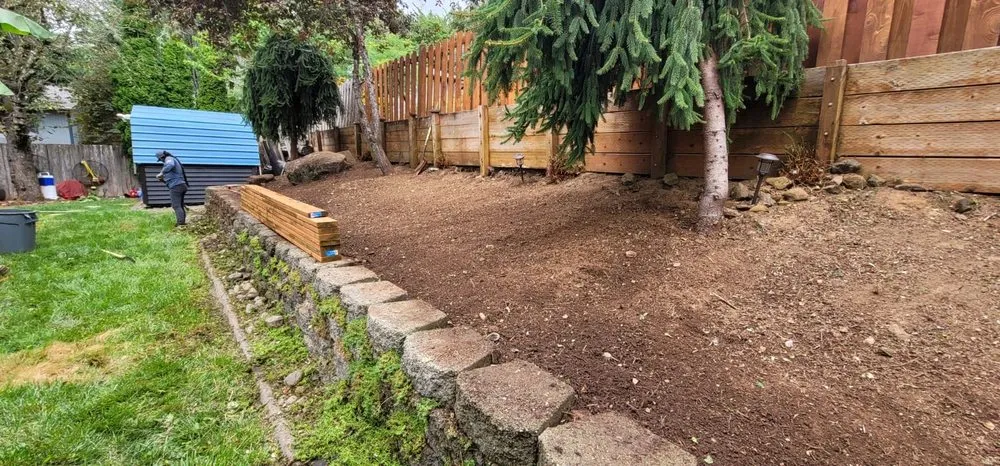 Affordable landscaping services in Woodburn, OR by Bros Bautista Landscape