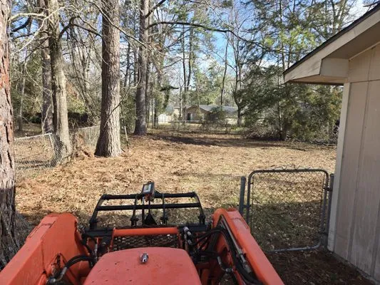 Brother Cuts Lawn Care & Tree Service Logo