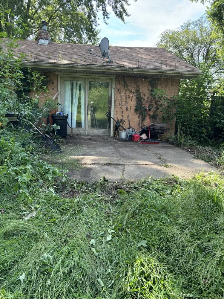 Reliable landscaping services in Martinsville, IN by Brotherly Cleaning Services