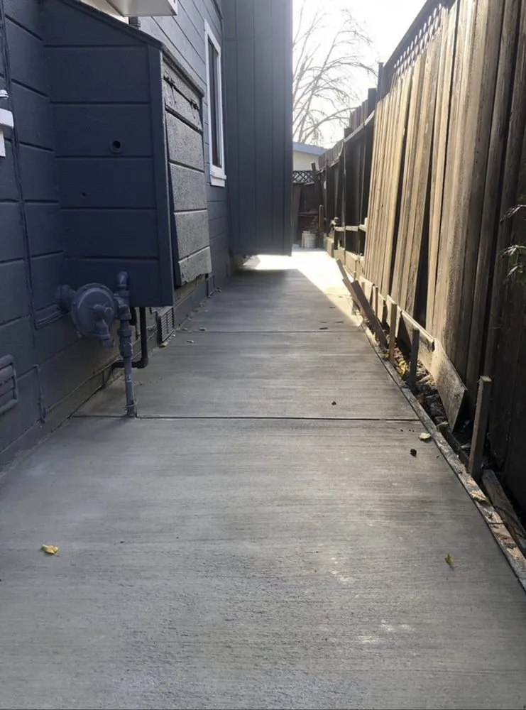 Affordable landscaping services with custom design across Petaluma, CA - Brothers Construction and Lanscaping