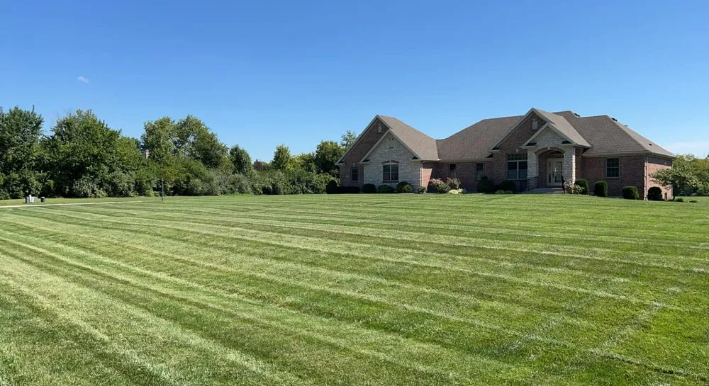Professional yard maintenance experts serving West Carrollton City, OH - Brothers Finest Cuts And Property Maintenance