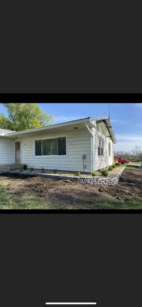 Affordable outdoor landscaping experts serving La Harpe, KS - Brothers in Christ Services