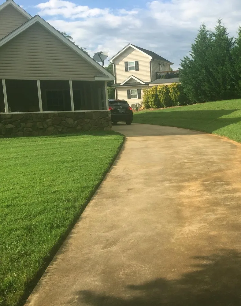 Affordable landscape installation in Hickory, NC - Brothers in Lawn