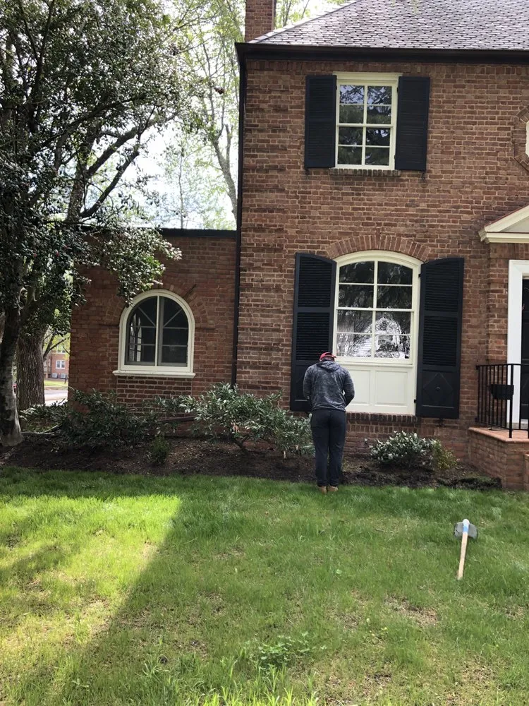 Local yard cleanup service in Tuckahoe, VA - Brothers landscape and tree service