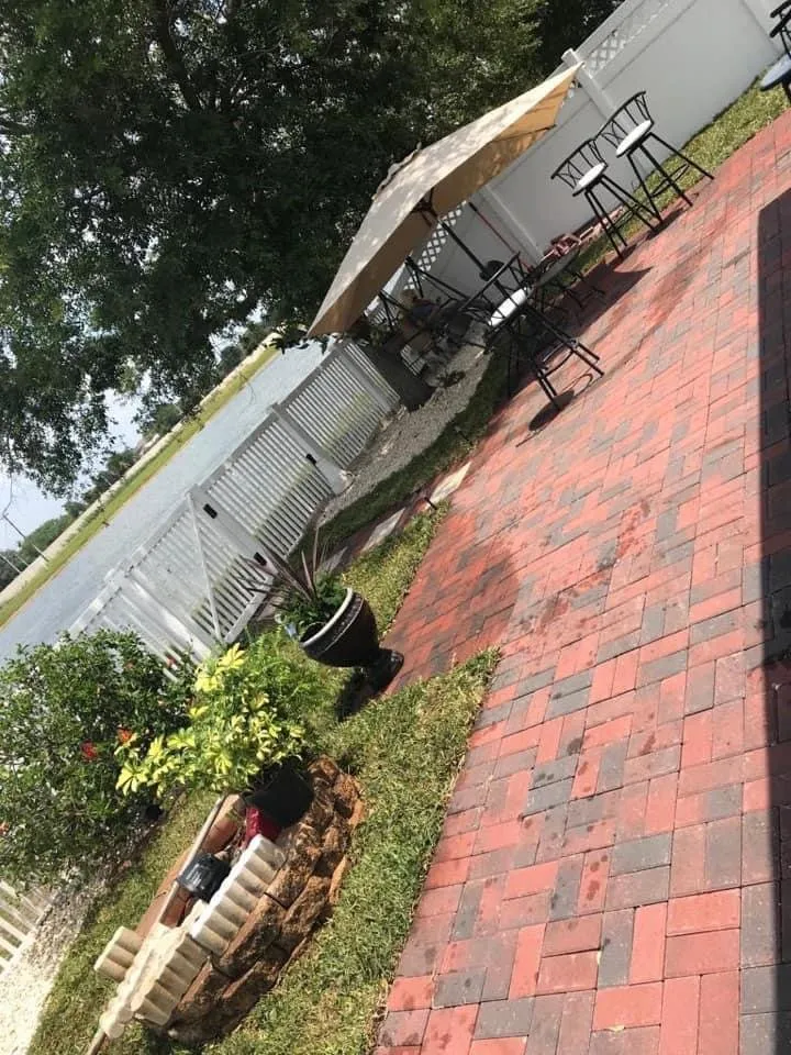 Expert outdoor landscaping experts serving Winter Haven, FL - Brothers Landscape